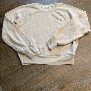 Eterne Women's Beige Crewneck Sweater